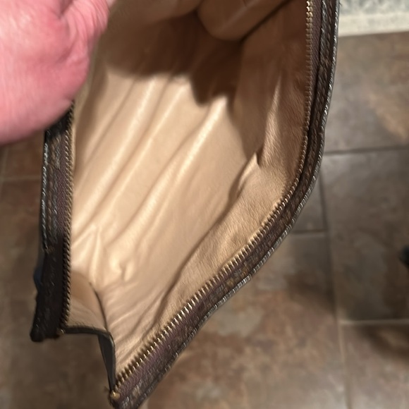 ‼️New Price‼️Firm‼️Louis Vuitton Monogram Poche Toilette 26 - Picture 7 of 8